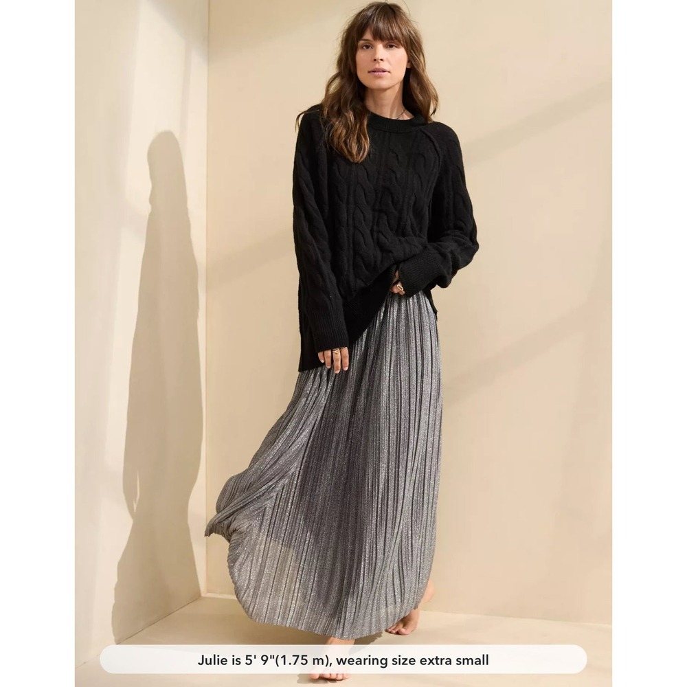 Aerie unREAL Good Black Cable Knit Oversized Crewneck Sweater Soft NWT Sz M